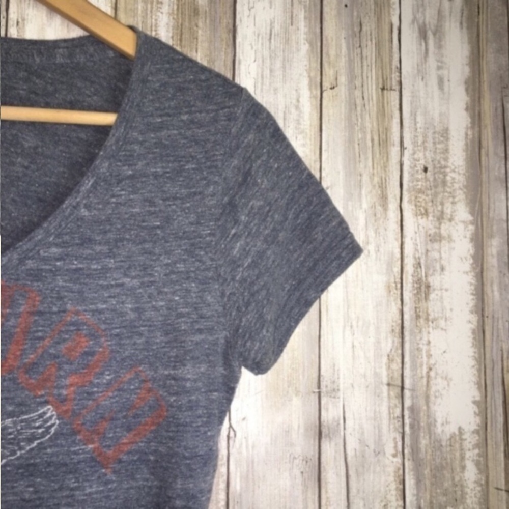 Under Armor Heathered Semi Fitted Tee - Picture 3 of 4